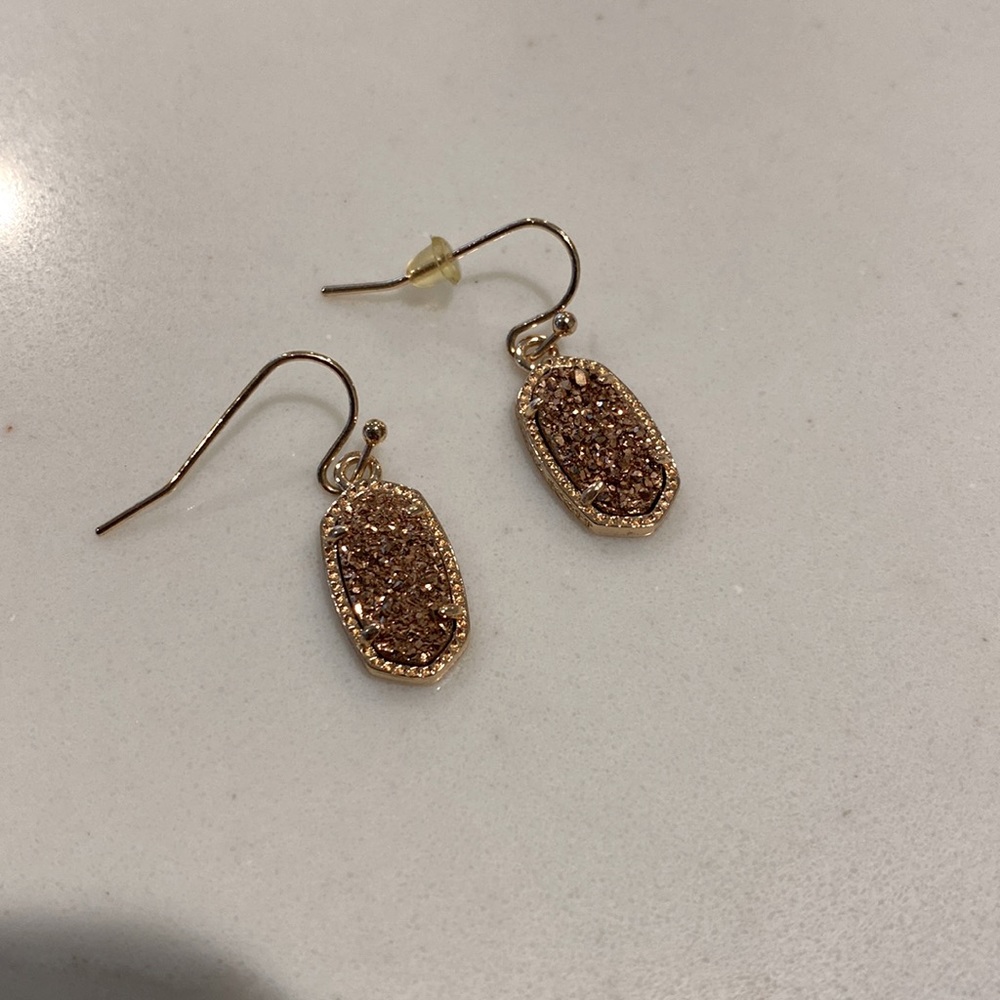 Kendra Scott drop earrings